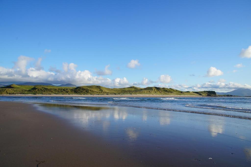 Keanes Of Curraheen, Bar, Restaurant & Accommodation Tralee Zewnętrze zdjęcie